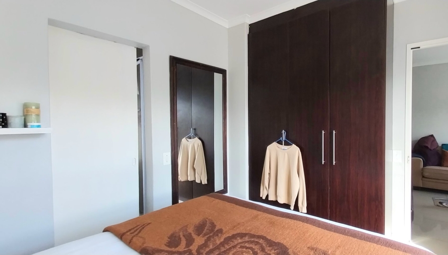 1 Bedroom Property for Sale in Kenilworth Western Cape